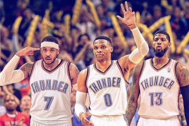 TA：多家豪门关注小将斯密特，阿尔克马尔对其估价约6000万欧（TA：阿尔克马尔为新星斯密特标价约6000万欧，多家豪门密切关注）