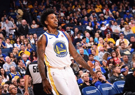 荣耀加身！大连可为夺季军直通中乙，教练球员揽获多个奖项（载誉而归！大连可为摘得季军直升中乙，教练与球员收获多项殊荣）