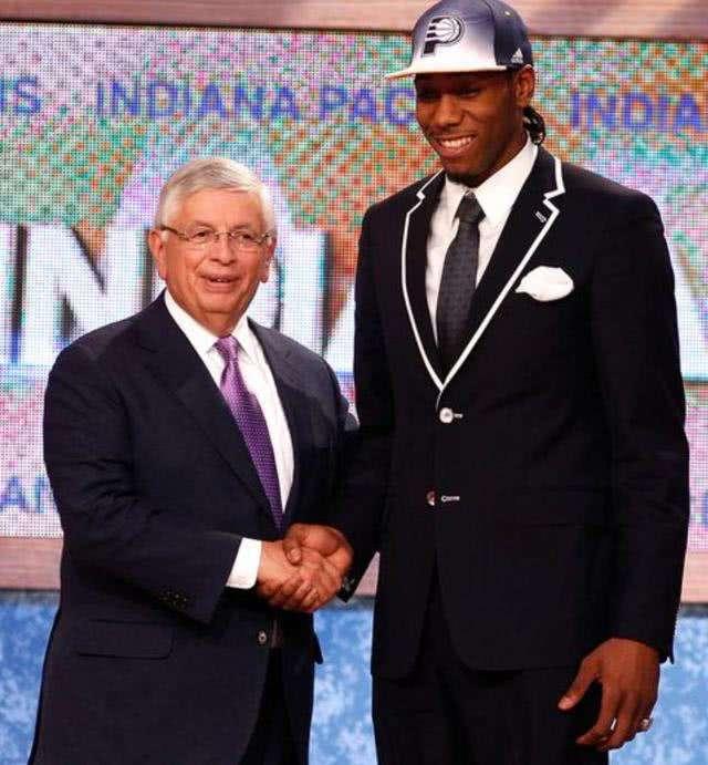 加拿大主帅：加拿大有机会拿小组第一；若能对阵意大利会很好（加拿大主帅看好球队争夺小组第一，期待与意大利过招）