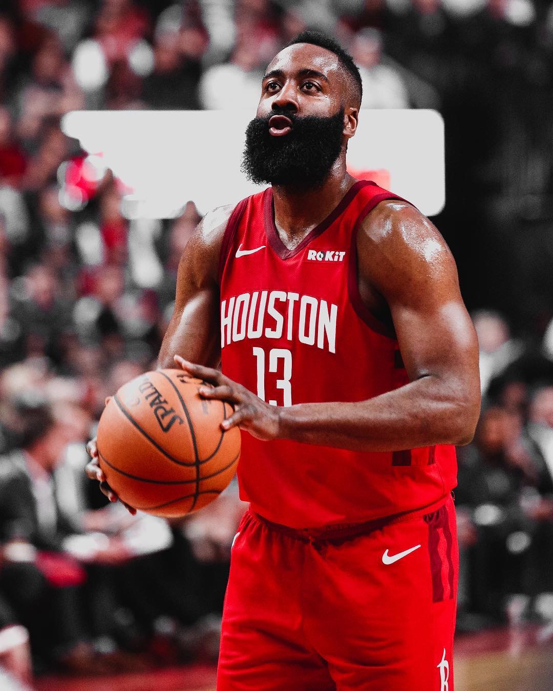 足球转会窗最新消息，欧洲豪门积极引援（转会窗最新动态：欧洲豪门密集引援）