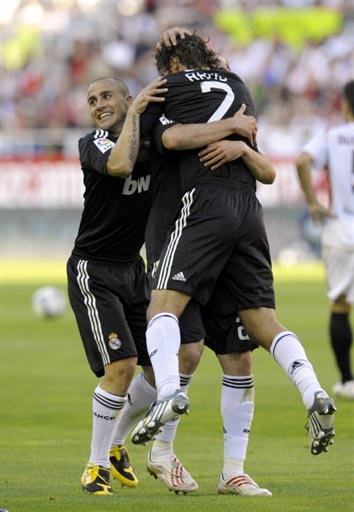 比赛集锦：克雷莫内塞1-3罗马（罗马3-1克雷莫内塞比赛集锦）