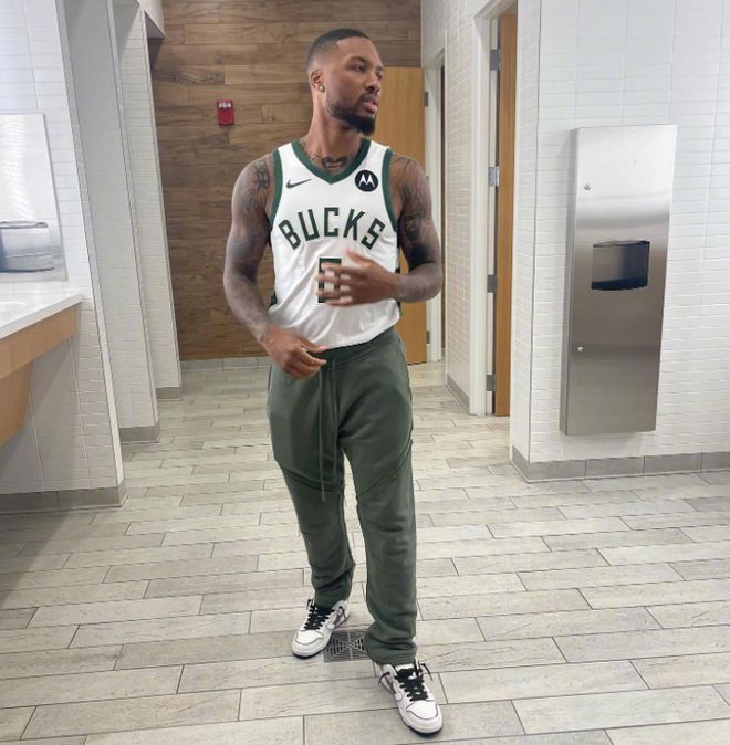 篮球火箭全队手感低迷，全场仅得85分（火箭全队手感冰冷，整场仅得85分）