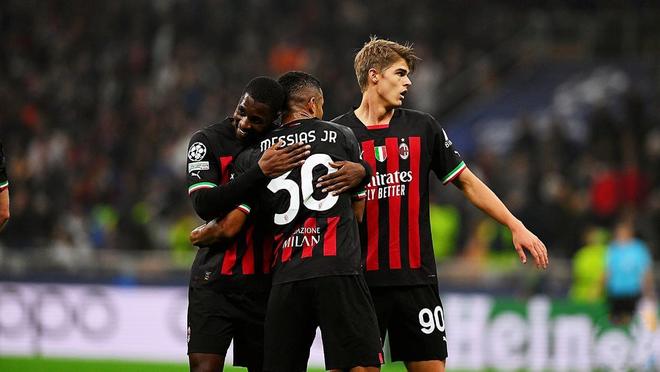 拜合拉木自去年9月28日以来俱乐部0球0助，国字号已进7球（拜合拉木自去年9月28日起俱乐部端0进球0助攻，国字号赛场已收获7球）