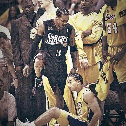 邮报：曼联将在主场提供客场比赛直播观赛服务，每场收25英镑（邮报：曼联计划在老特拉福德开放客场比赛直播观赛，单场25英镑）