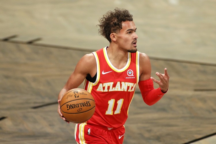 格拉斯纳：曼城的进攻令人印象深刻，但在防守端有可乘之机（格拉斯纳：曼城火力惊人，防线仍有破绽）