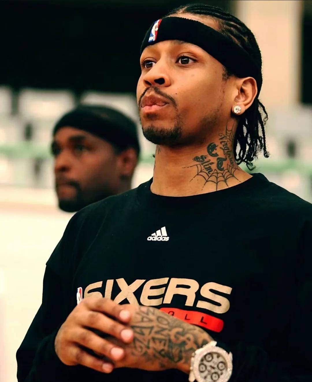 巴黎圣日耳曼内马尔助攻姆巴佩破门（内马尔送妙传，姆巴佩为巴黎圣日耳曼破门）