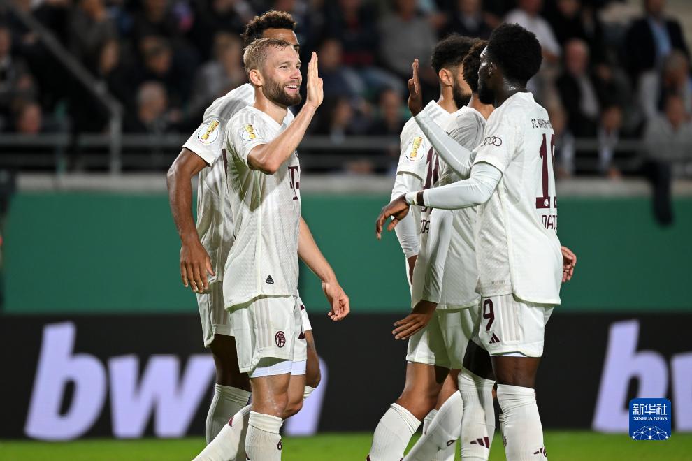 德转评年度最佳前锋：登贝莱、哈兰德、凯恩、姆巴佩入围（德转年度最佳前锋候选揭晓：登贝莱、哈兰德、凯恩、姆巴佩上榜）