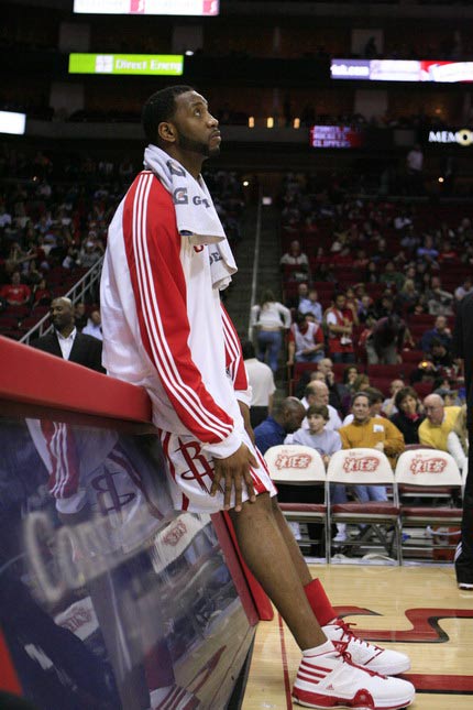 海牛1-0三镇送亚泰降级，兰克尔-泽制胜球，陈哲超进球被吹（海牛1比0击败三镇助亚泰降级，兰克尔-泽制胜，陈哲超进球被判无效）