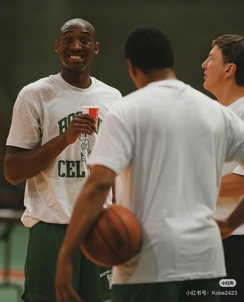 科尔：库明加回归轮换10分钟表现不错，以此作为对他的回报（科尔称库明加重返轮换出场10分钟表现不俗，这也是对他的奖励）