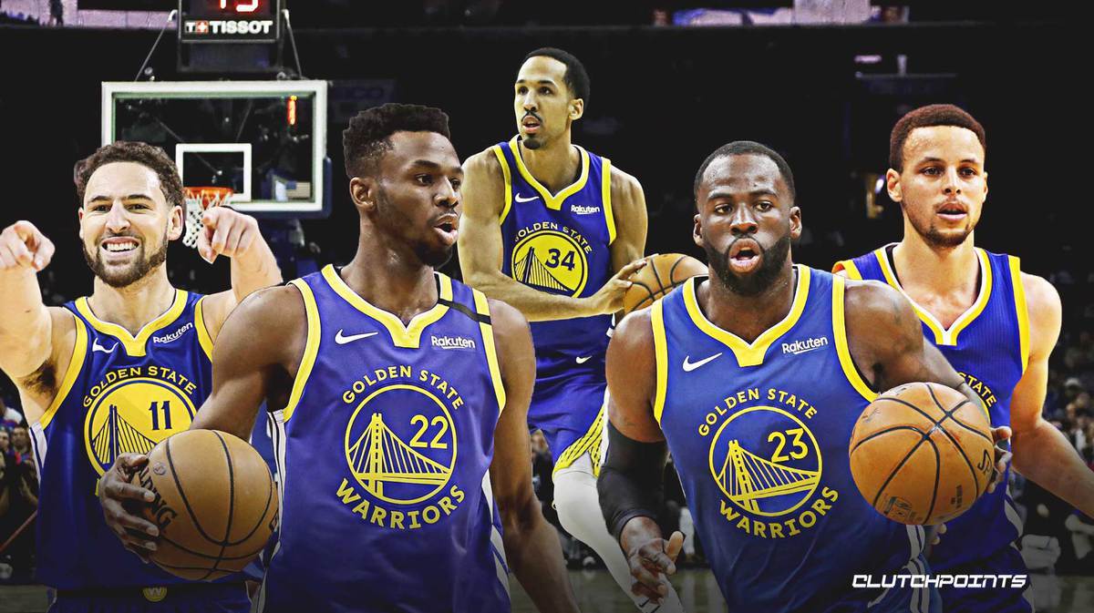 球迷：这球不进都对不起场地（球迷感叹：不进都对不起这草皮）