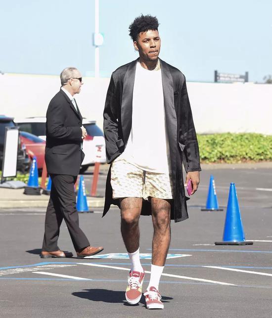 升班马杀手！曼城近25次英超面对升班马23胜2平保持不败（曼城英超对升班马近25场23胜2平，依旧不败）