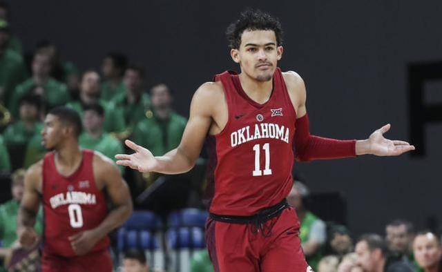 姆伯莫近7次代表喀麦隆出场，球队打进9球他一人直接参与5球（近7场代表喀麦隆出战，姆伯莫直接参与球队9球中的5球）