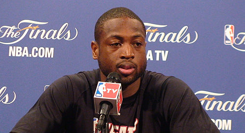 狼队旧将：皇马对鲁本-内维斯有兴趣，可能在赛季结束免签他（前狼队球员称皇马看中鲁本·内维斯，或在季末以自由身引进）