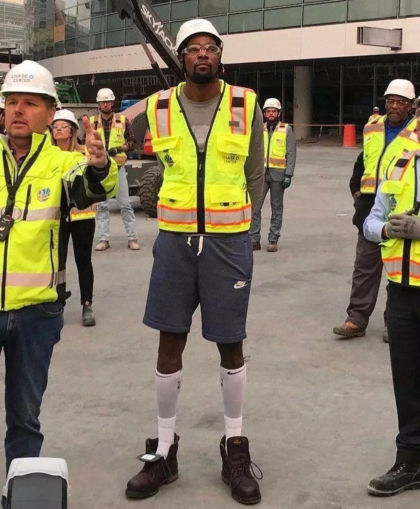 记者：奥托利尼接近成为尤文体育总监，基耶利尼对其十分欣赏（记者：奥托利尼有望出任尤文体育总监，基耶利尼力赞）