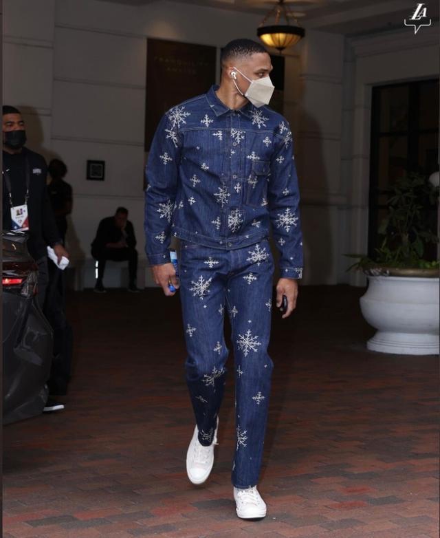 邮报：国际足联考虑强制设定比赛72小时间隔以保障球员健康（邮报：国际足联拟规定比赛至少间隔72小时，保障球员健康）