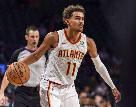 佛罗伦萨vs莱切：德赫亚、哲科首发，班达、加洛出战（佛罗伦萨迎战莱切：德赫亚、哲科先发，班达、加洛登场）