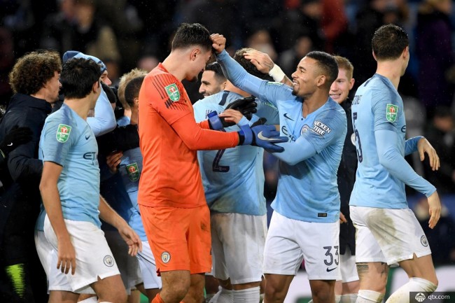 小腿受伤！特伦特本场比赛不会回归赛场（特伦特小腿伤退，本场不再出战）